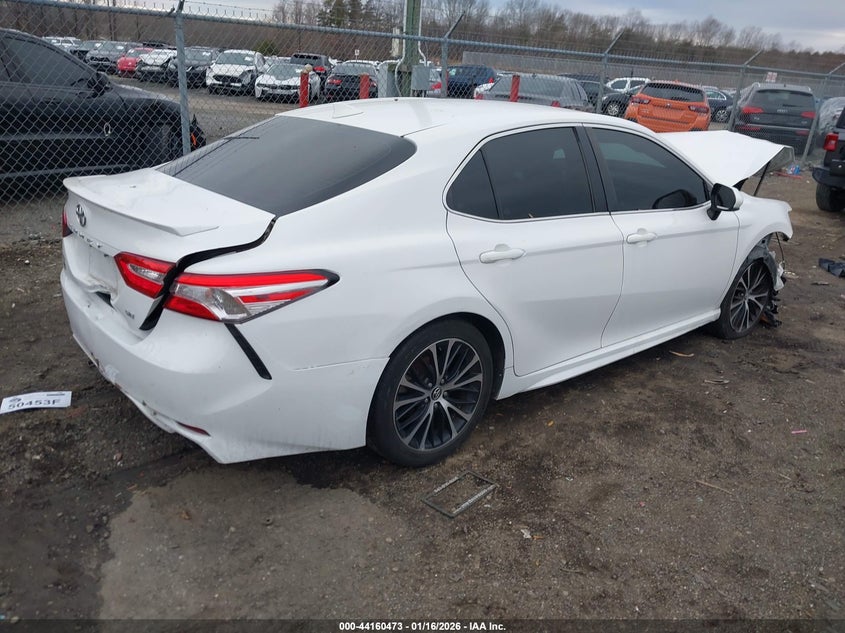 2020 Toyota Camry Se