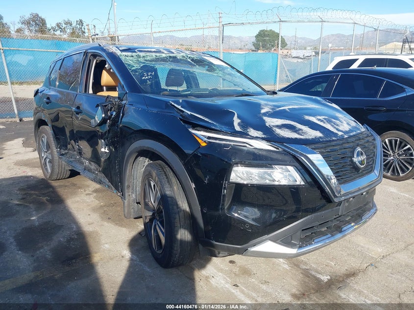 2023 Nissan Rogue Platinum Fwd