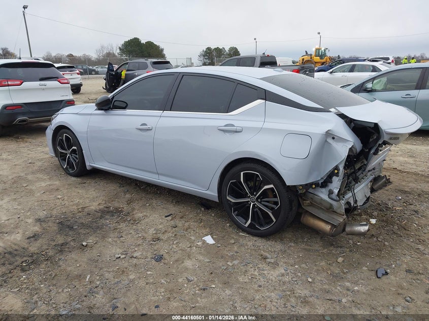 2023 Nissan Altima Sr Fwd