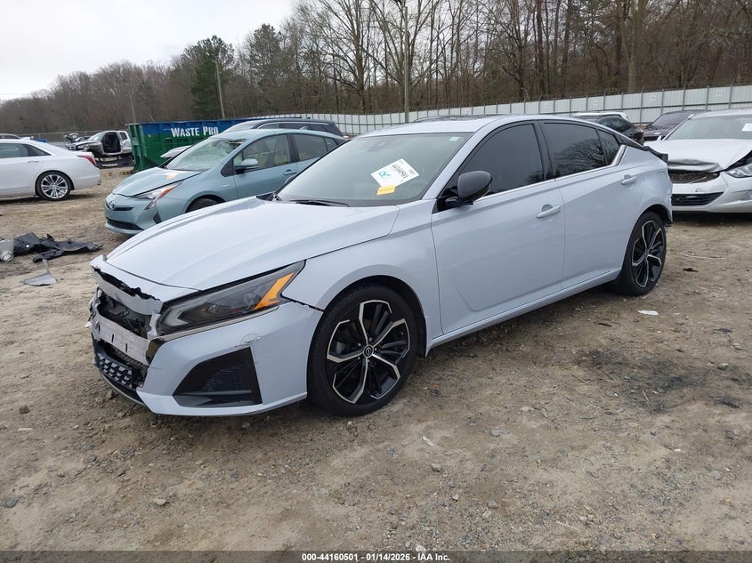 2023 Nissan Altima Sr Fwd