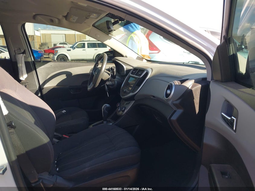 2019 Chevrolet Sonic Lt Auto