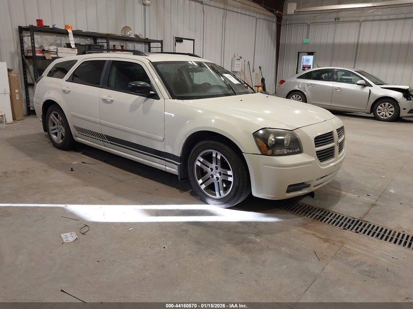 2D4FV48V75H148798 DODGE MAGNUM Photo 1