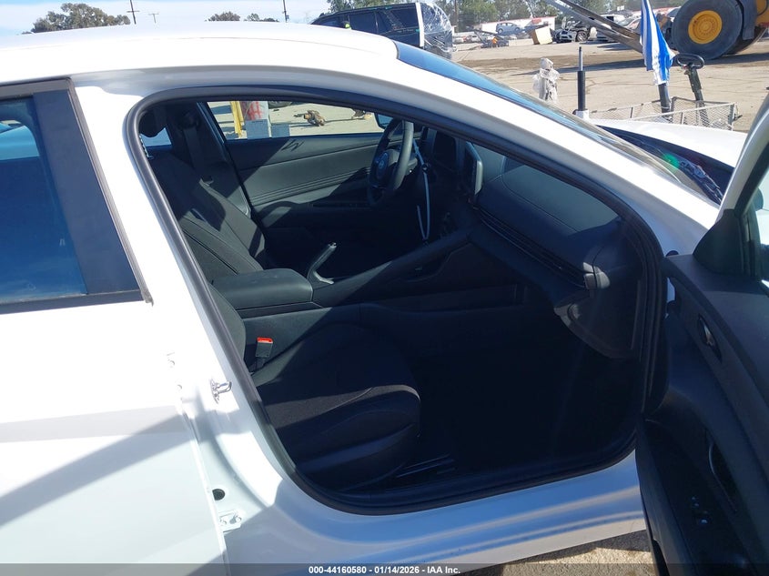 2025 HYUNDAI ELANTRA 2.0L I-4 DOHC, VVT, (VIN: KMHLM4DG5SU045331