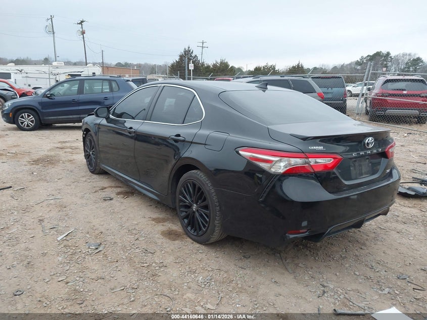 2020 Toyota Camry Se