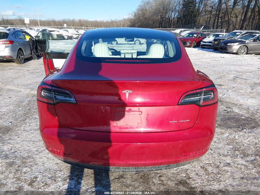 2018 Tesla Model 3 Long Range/Performance VIN: 5YJ3E1EB0JF147355 Lot: 44160683