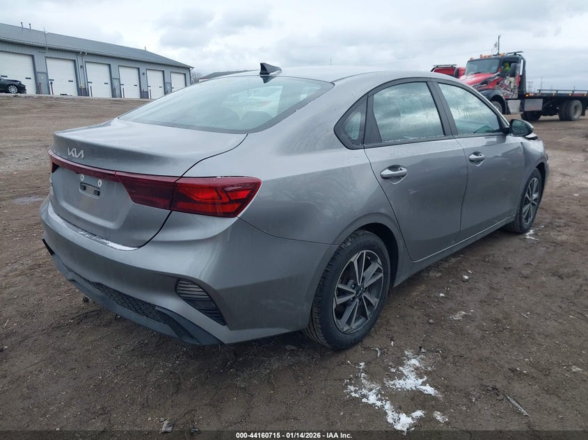 2023 Kia Forte Lxs