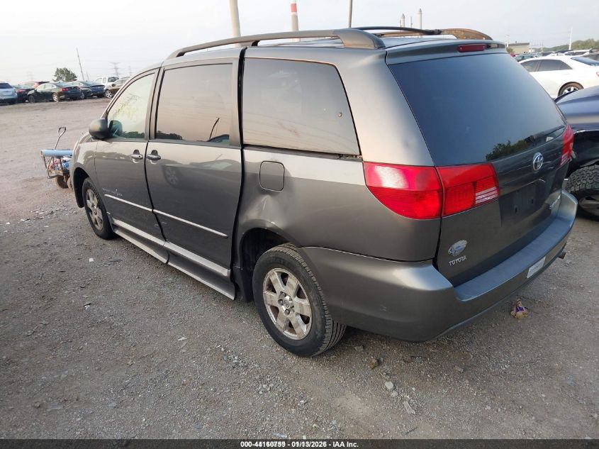 2004 Toyota Sienna Le