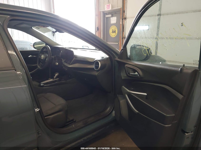 2025 Chevrolet Trax Fwd Ls