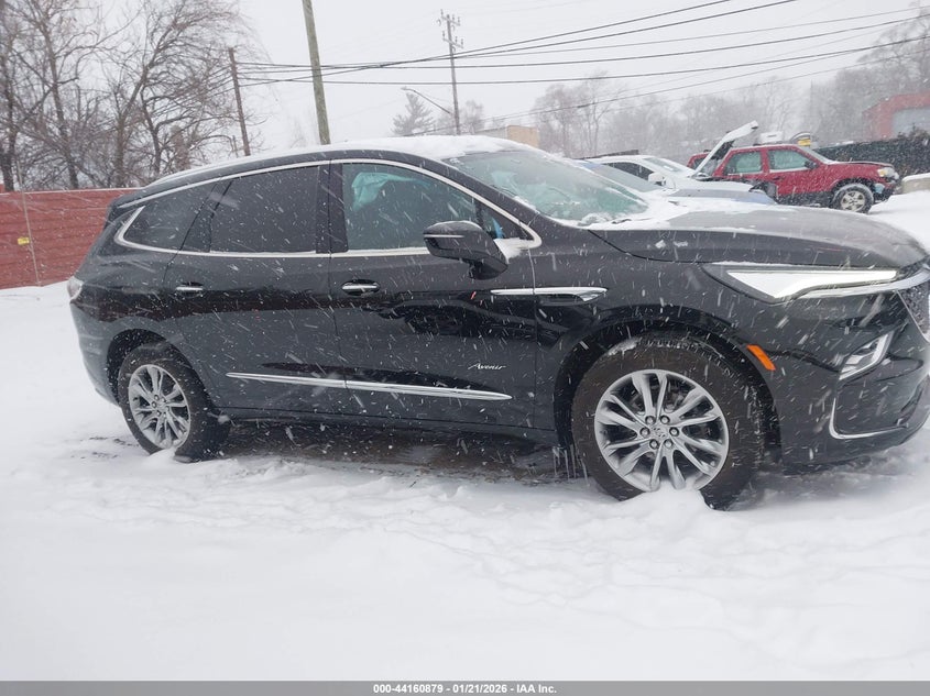 VIN: 5GAEVCKW4RJ130673 2024 BUICK ENCLAVE AVENIR AWD