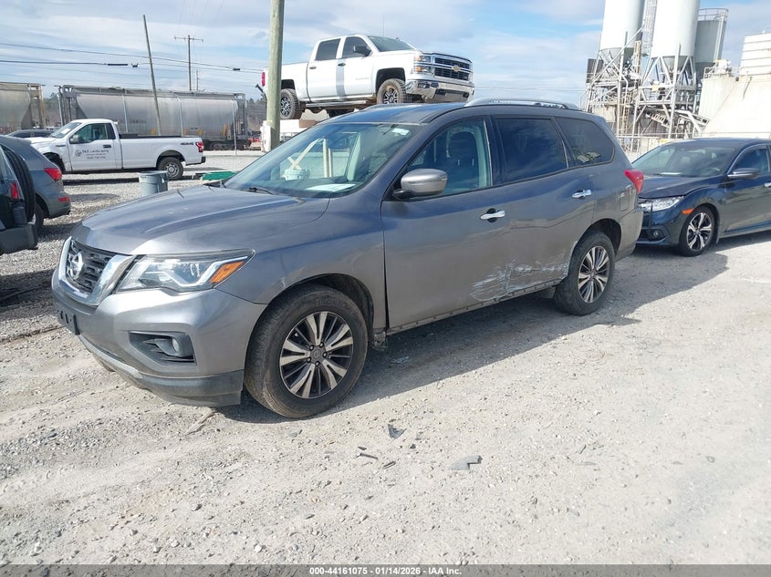 2019 Nissan Pathfinder Sv