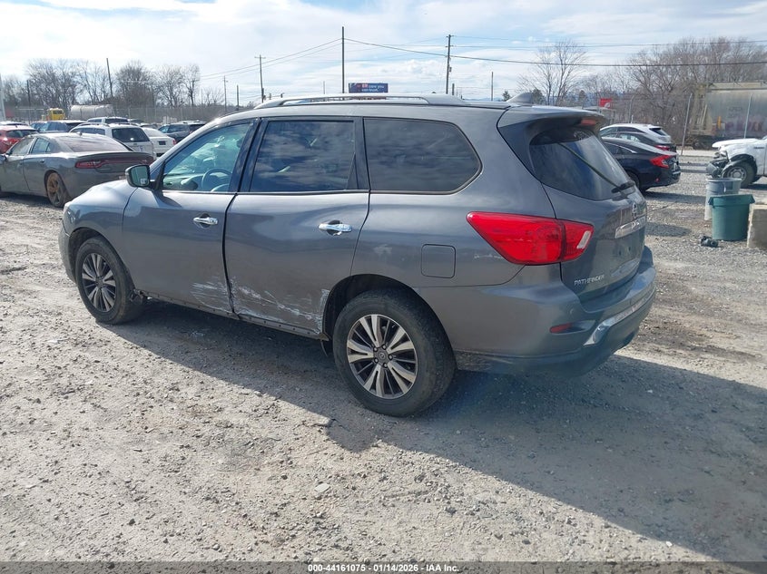 2019 Nissan Pathfinder Sv