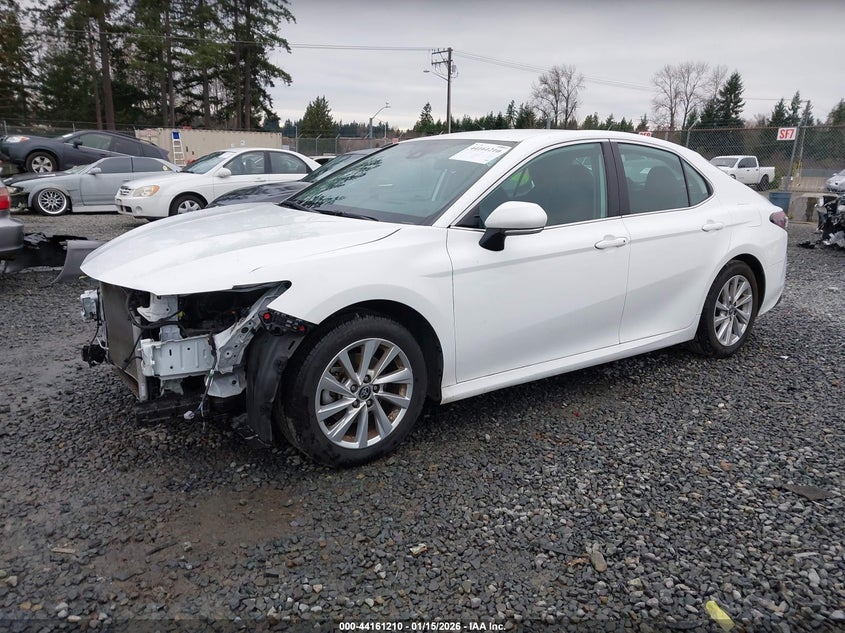 2023 Toyota Camry Le