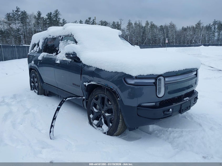 2025 Rivian R1S Adventure Dual Motor Large Pack/Adventure Dual Motor Max Pack