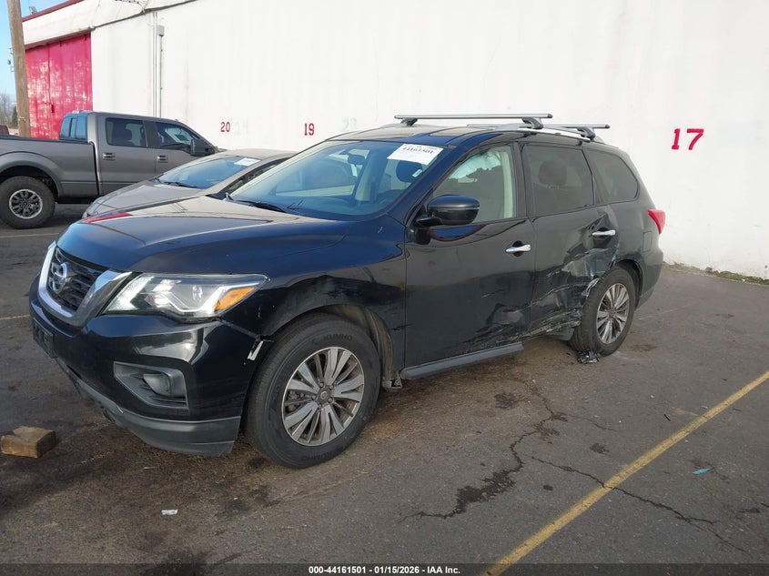 2019 Nissan Pathfinder S