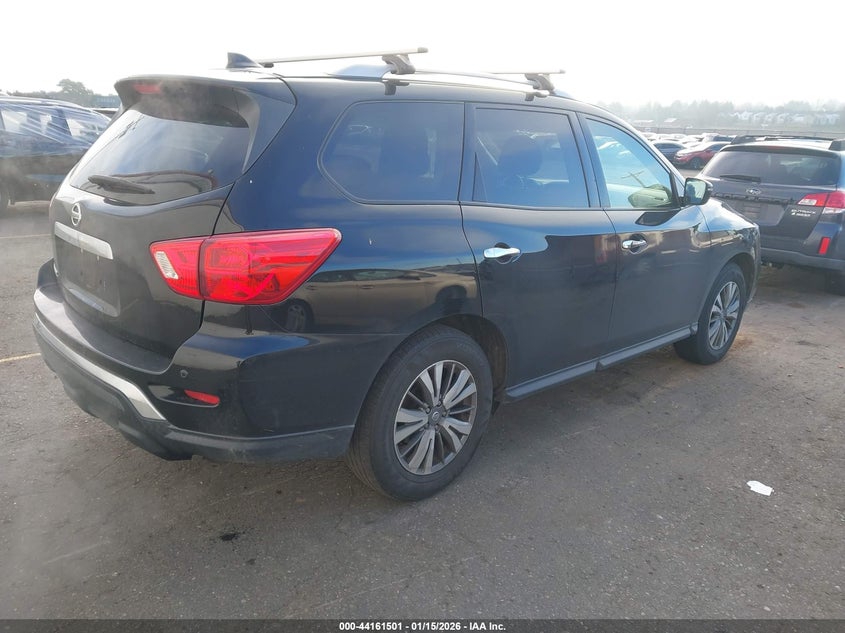 2019 Nissan Pathfinder S