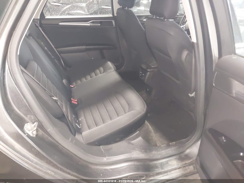 VIN 3FA6P0H79HR375412 2017 FORD FUSION SE