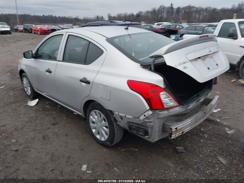 2019 Nissan Versa 1.6 S+