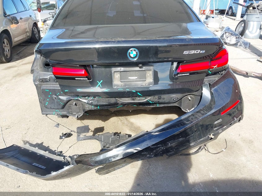 2022 BMW 530E auction photo 6