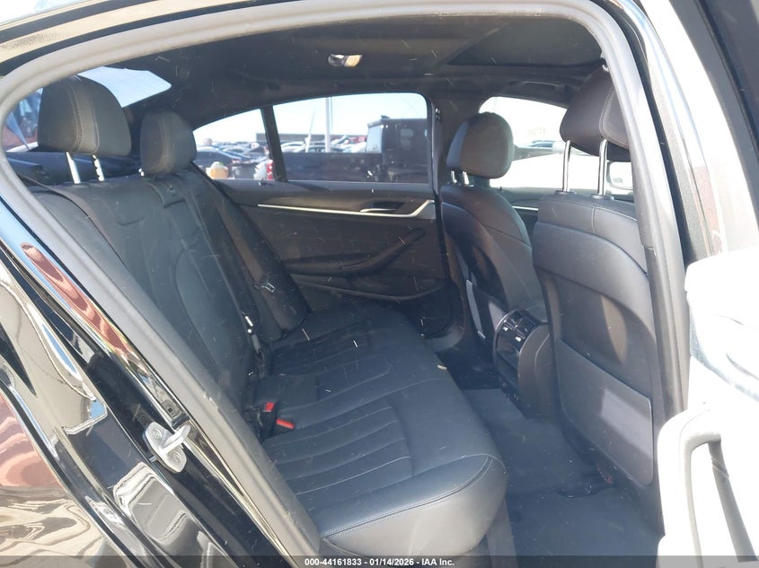 2022 BMW 530E auction photo 8