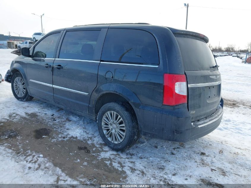 2015 Chrysler Town & Country Touring-L