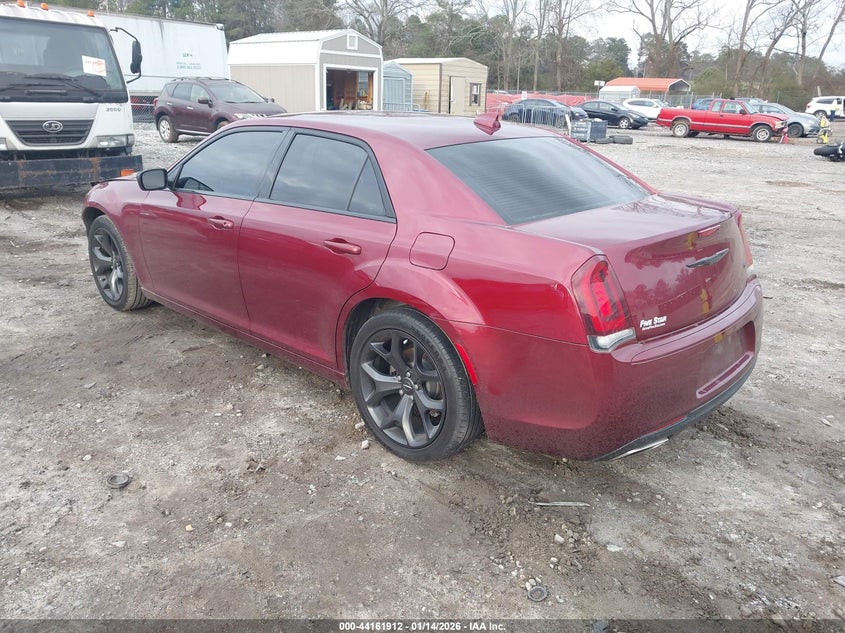 2020 Chrysler 300 Touring