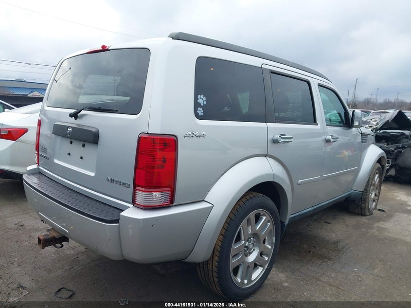 Vin: 1d4pu4gk5bw590801, lot: 44657877, dodge nitro heat 20114