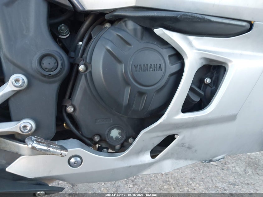 2020 Yamaha Yzfr3 A VIN: MH3RH18Y3LK004215 Lot: 44162110