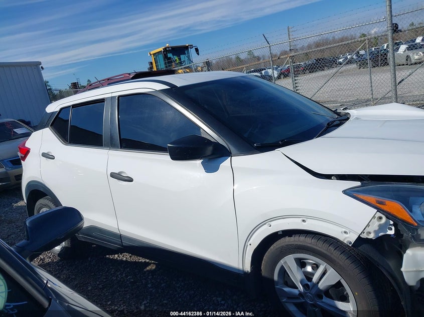 2020 Nissan Kicks S Xtronic Cvt VIN: 3N1CP5BV6LL535598 Lot: 44162386