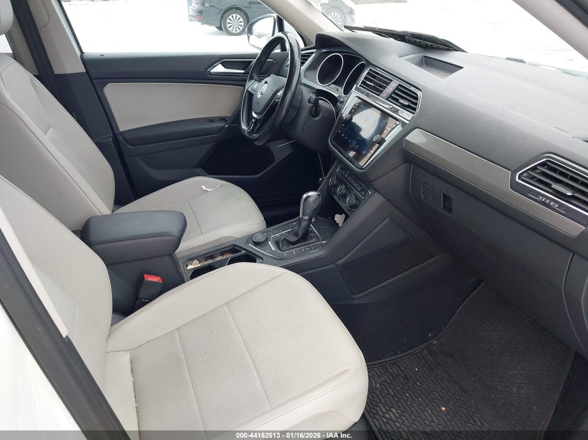 2018 Volkswagen Tiguan 2.0T Se/2.0T Sel