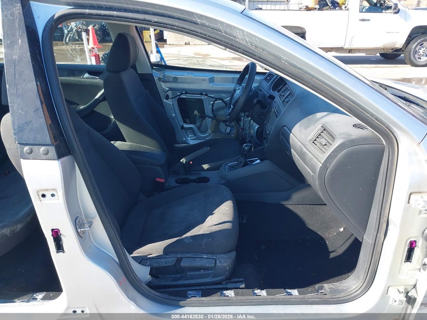 2015 Volkswagen Jetta 2.0L S