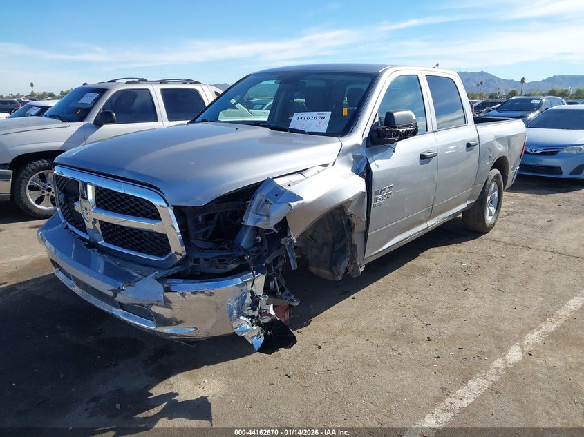 2022 Ram 1500 Classic Slt 4X2 5'7 Box