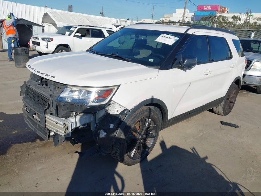 2017 Ford Explorer Xlt