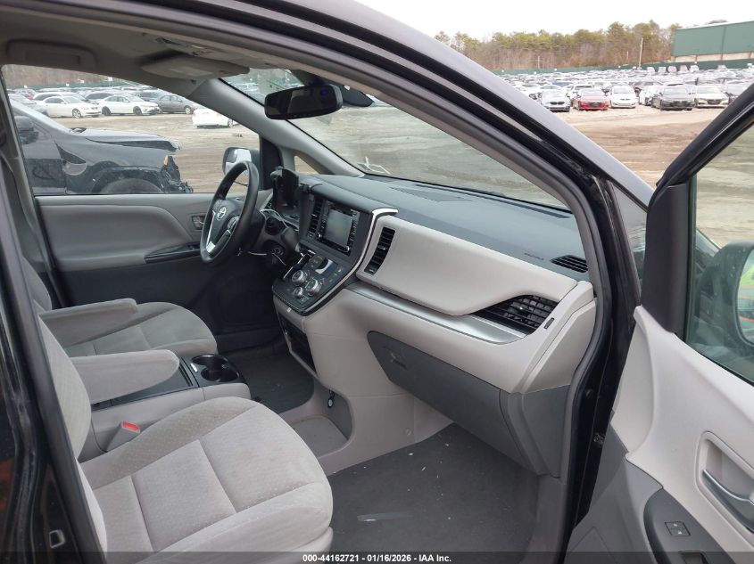 2019 Toyota Sienna Le 7 Passenger