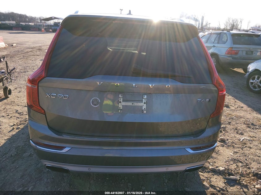 VIN YV4A22PL5J1216042 2018 VOLVO XC90 T6 INSCRIPTION