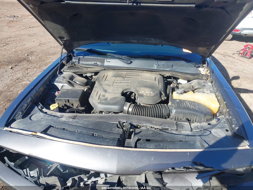 VIN 2C3CDZAG9KH672126 2019 DODGE CHALLENGER SXT