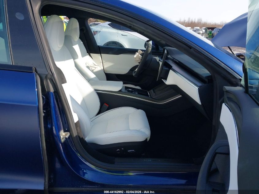 2023 Tesla Model S Plaid Tri Motor All-Wheel Drive