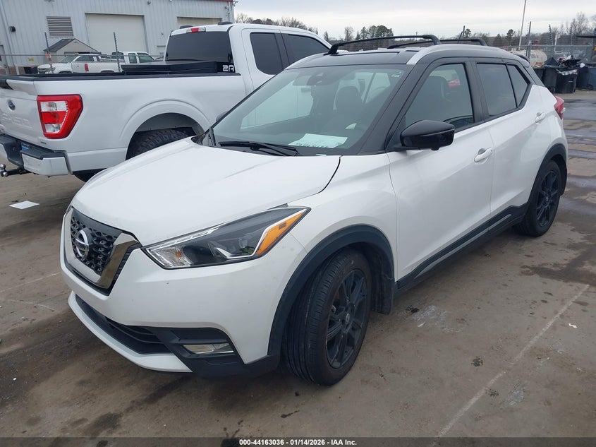 2020 Nissan Kicks Sr Xtronic Cvt