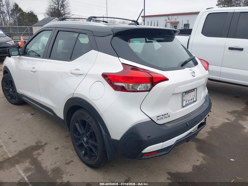 2020 Nissan Kicks Sr Xtronic Cvt