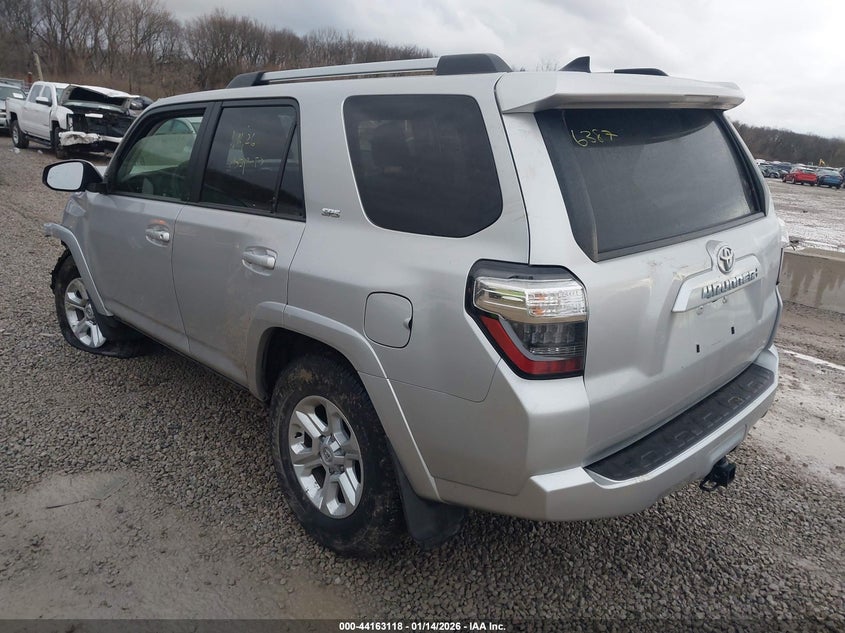 Vin: jtemu5jr6p6146387, lot: 44659064, toyota 4runner sr5 20233