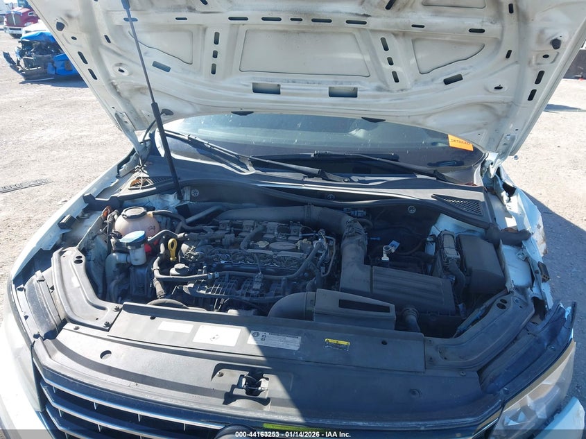 2019 Volkswagen Passat 2.0T Wolfsburg Edition VIN: 1VWLA7A3XKC010058 Lot: 44163253