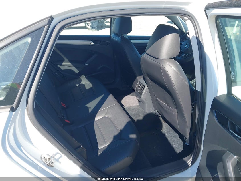 2019 Volkswagen Passat 2.0T Wolfsburg Edition VIN: 1VWLA7A3XKC010058 Lot: 44163253