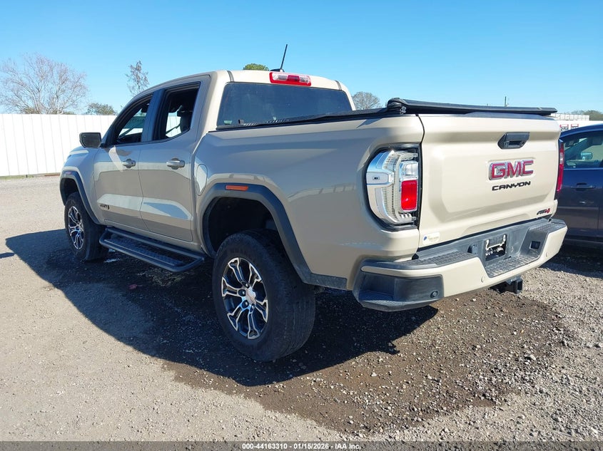 2024 GMC Canyon 4Wd At4