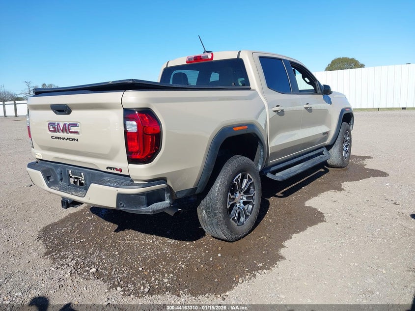 2024 GMC Canyon 4Wd At4