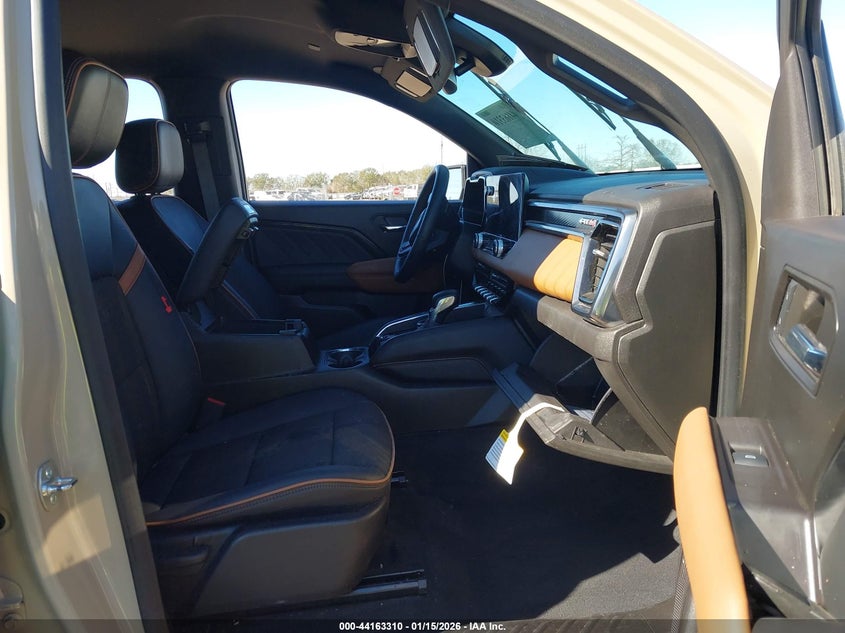 2024 GMC Canyon 4Wd At4