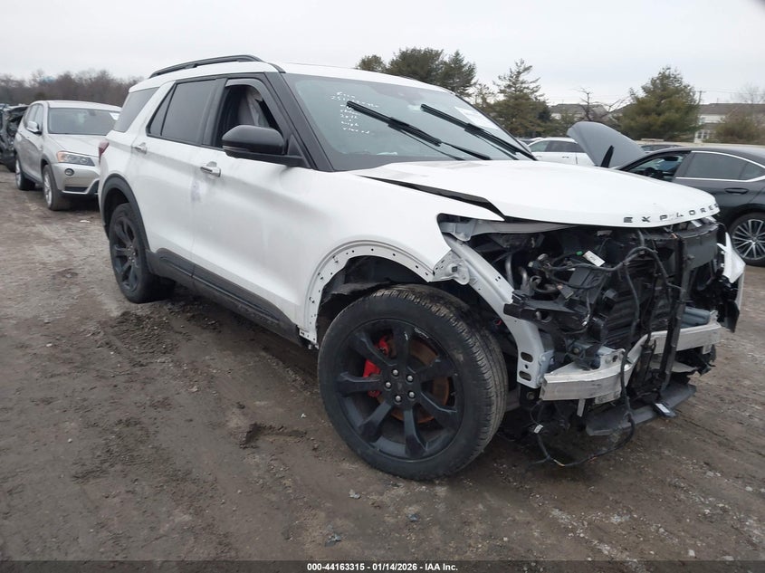 2023 Ford Explorer St