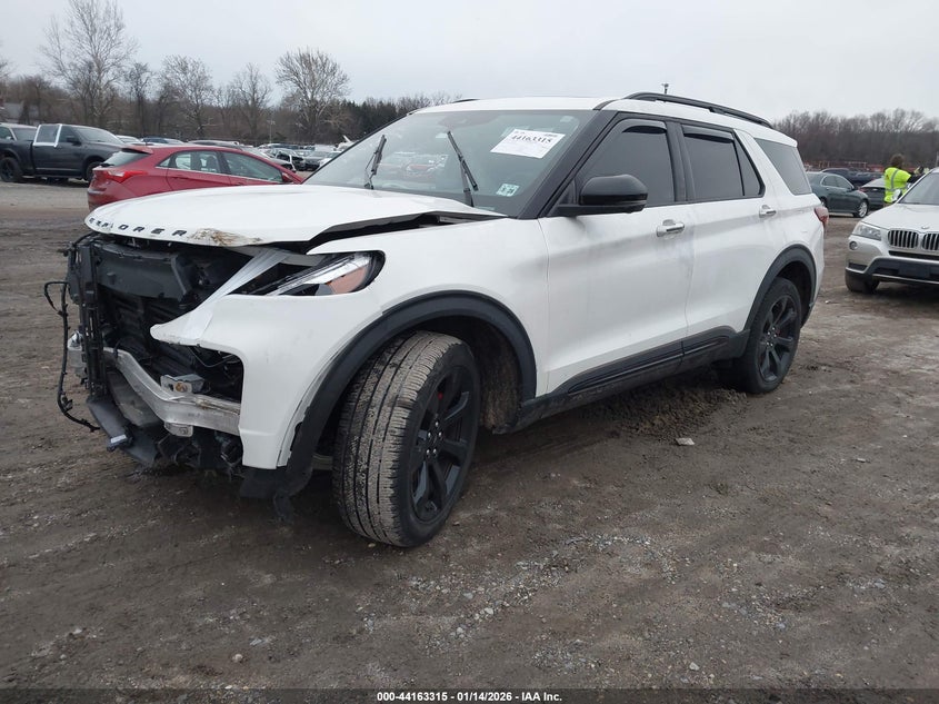 2023 Ford Explorer St