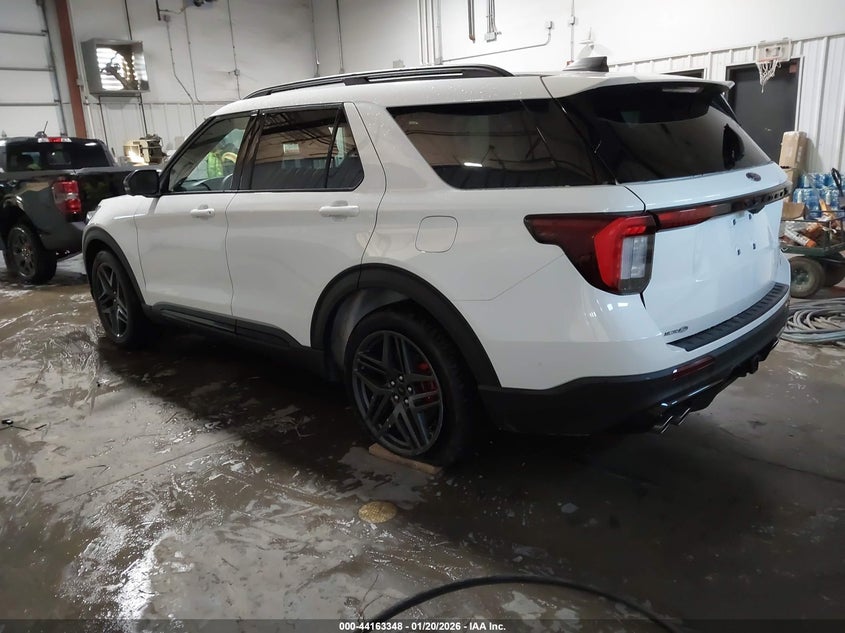 2025 Ford Explorer St