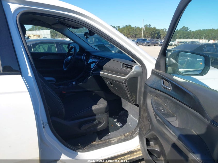 2023 Jeep Grand Cherokee L Laredo 4X4