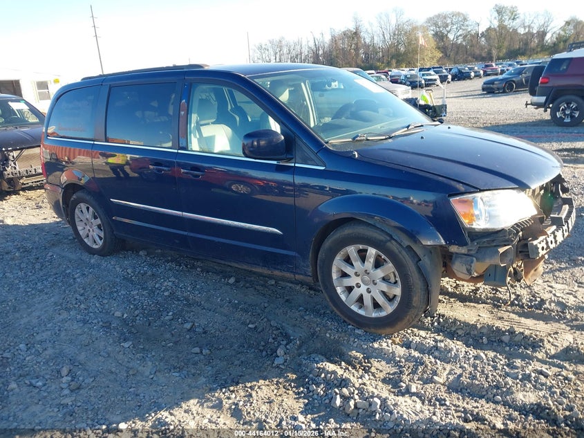 2015 Chrysler Town & Country Touring