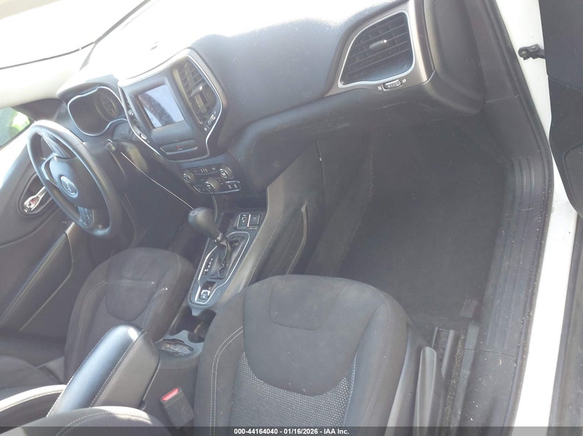 2019 Jeep Cherokee Latitude Fwd